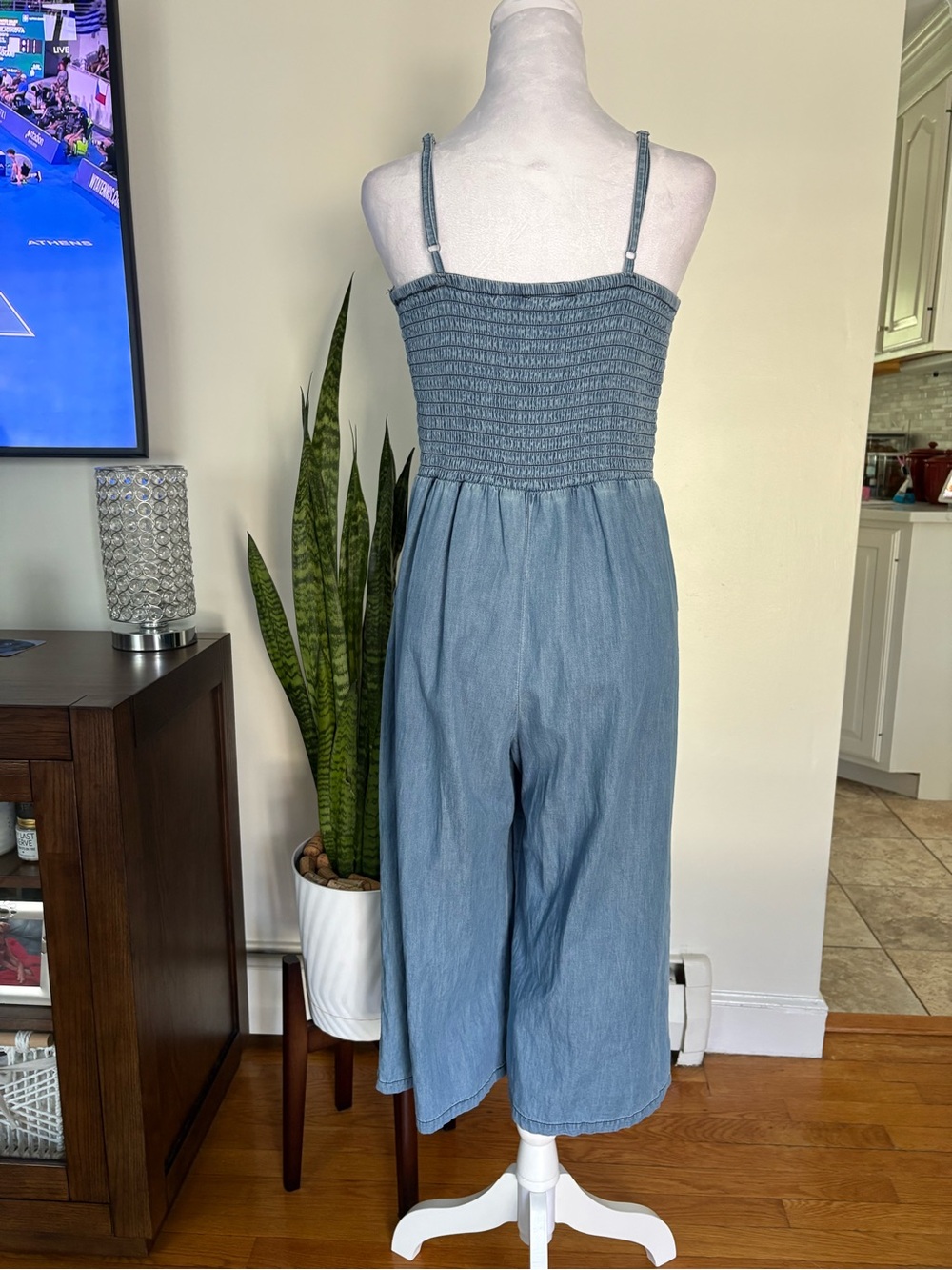🎾Spaghetti Strap Denim Jumpsuit - Picture 5 of 11